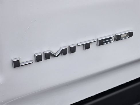 Used 2020 RAM 1500 Limited image 11