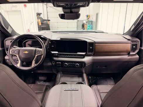 Certified 2024 Chevrolet Silverado 2500 High Country w/ High Country Premium Package AWD/4WD image 20