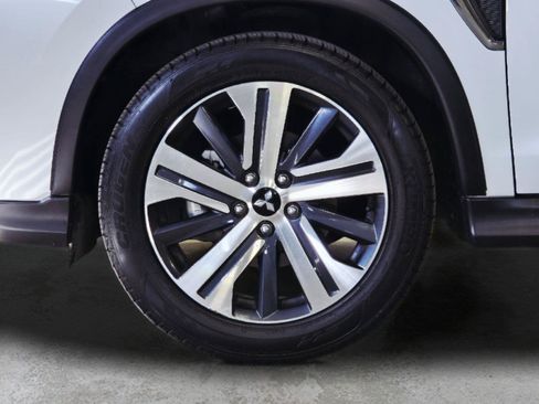 Used 2024 Mitsubishi Outlander Sport ES AWD/4WD image 9