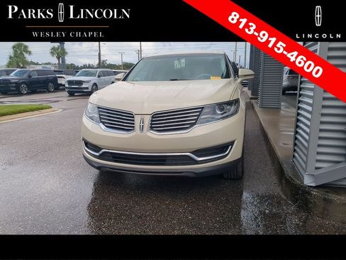 Used 2016 Lincoln MKX Select w/ Select Plus Package FWD image 8