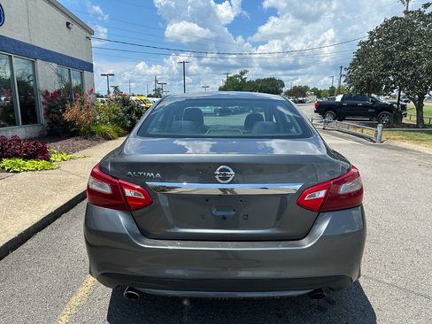 Used 2018 Nissan Altima 2.5 S w/ S Convenience Package FWD image 5