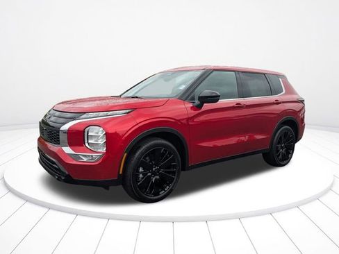 New 2026 Mitsubishi Outlander LE FWD image 7