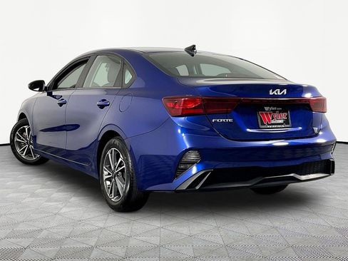 Used 2023 Kia Forte LXS w/ LXS Technology Package FWD image 4