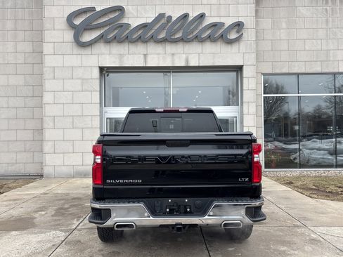 Used 2022 Chevrolet Silverado 1500 LTZ w/ LTZ Premium Package image 6