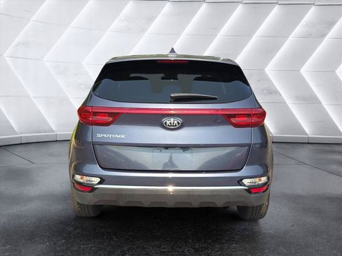 Used 2020 Kia Sportage LX w/ LX Popular Package FWD image 4
