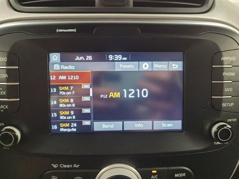 Used 2019 Kia Soul + FWD image 25