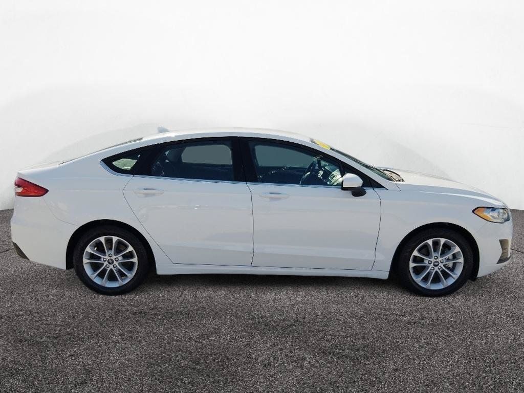 Used 2020 Ford Fusion SE FWD image 8