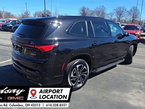 Used 2025 Buick Enclave Sport Touring w/ Power Package image 9