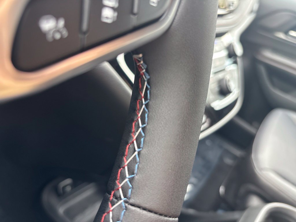New 2027 Chrysler Pacifica Select AWD/4WD image 13
