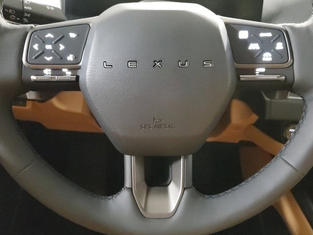 Used 2026 Lexus ES 500e w/ Convenience Package AWD/4WD image 15