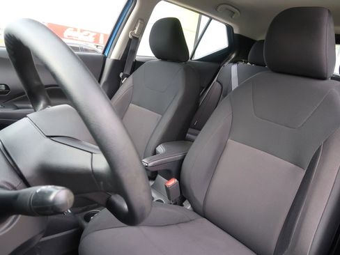 Used 2024 Nissan Kicks S image 18