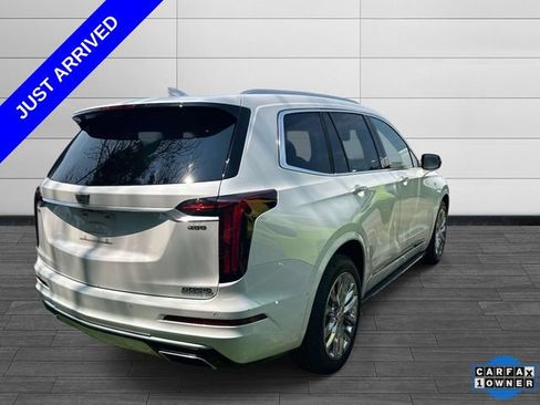 Used 2024 Cadillac XT6 Premium Luxury w/ Platinum Package AWD/4WD image 2