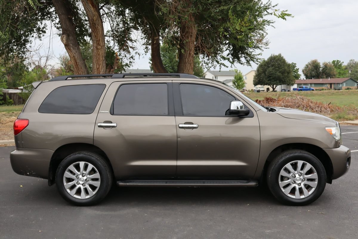 Used 2013 Toyota Sequoia Limited AWD/4WD image 3