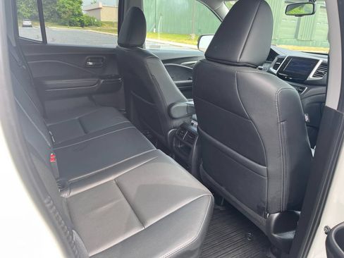 Used 2018 Honda Ridgeline RTL-T image 13