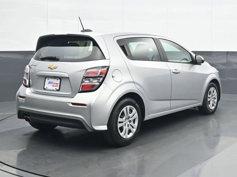 Used 2019 Chevrolet Sonic LT image 6