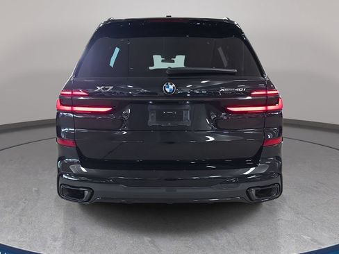 Used 2026 BMW X7 xDrive40i w/ M Sport Package AWD/4WD image 8