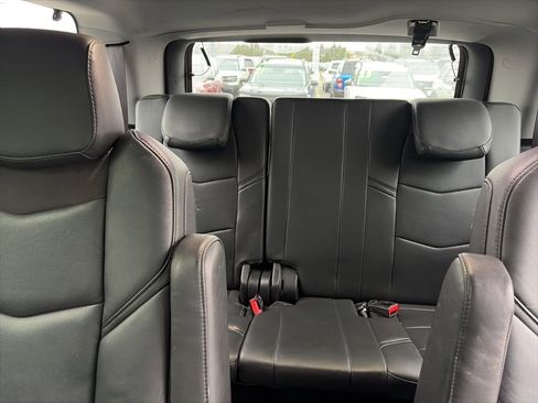 Used 2016 Cadillac Escalade Premium image 14