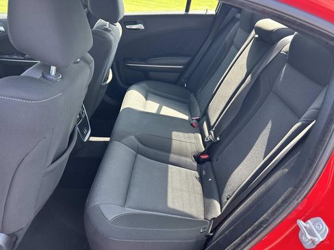 Used 2022 Dodge Charger SXT RWD image 23