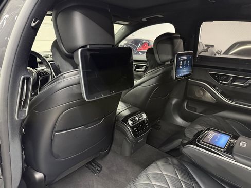 Used 2022 Mercedes-Benz S 580 S 580 image 17