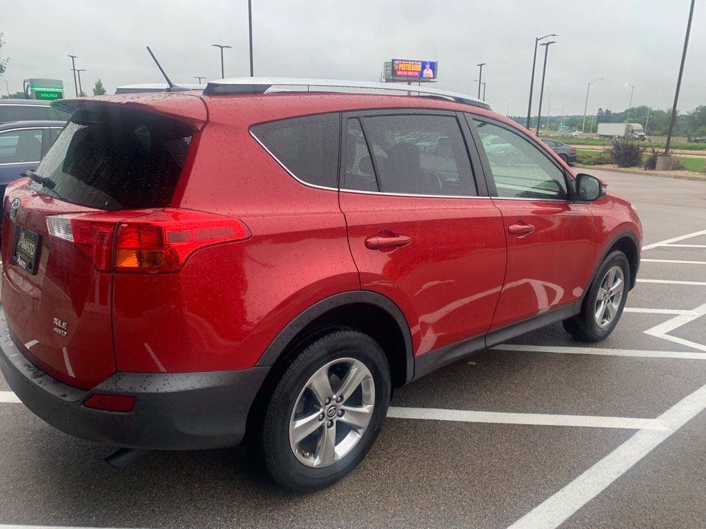 Used 2015 Toyota RAV4 XLE AWD/4WD image 6