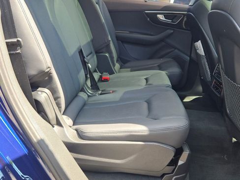 Used 2023 Audi Q7 3.0T Prestige image 9