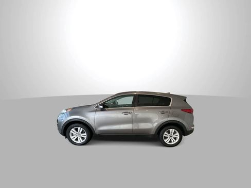 Used 2018 Kia Sportage LX image 5