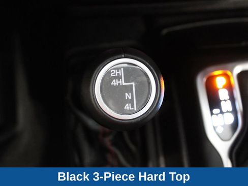 Used 2019 Jeep Wrangler Unlimited Rubicon AWD/4WD image 18