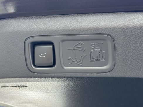 Used 2022 Lincoln Navigator Reserve AWD/4WD image 27