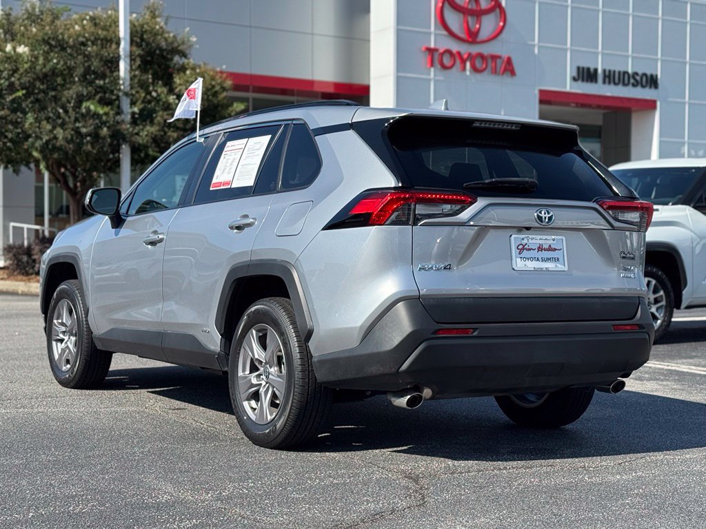 Used 2024 Toyota RAV4 XLE AWD/4WD image 9