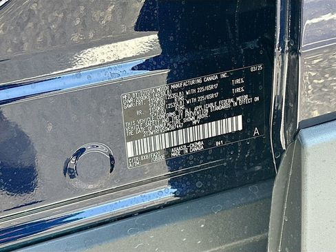 Used 2025 Toyota RAV4 XLE w/ Convenience Package image 24