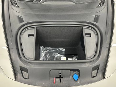 Certified 2025 Porsche Taycan Turbo image 55