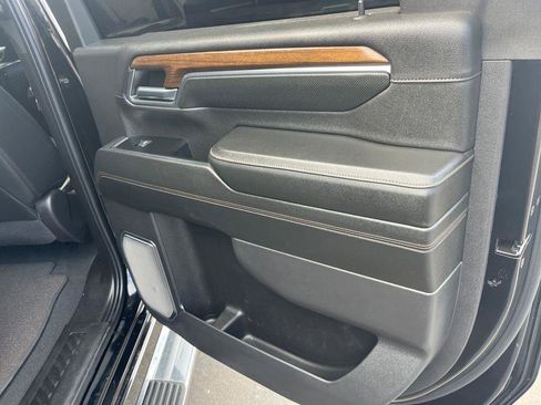 Used 2024 Chevrolet Silverado 3500 High Country w/ High Country Premium Package image 27