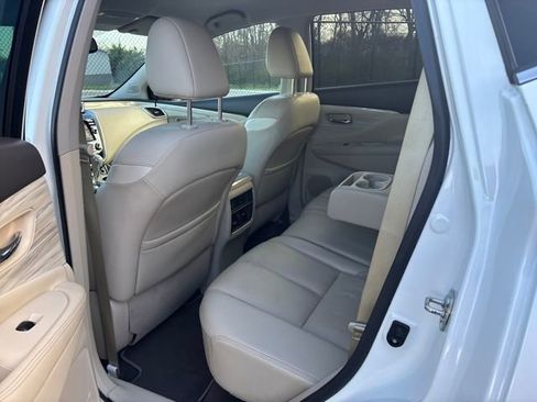 Used 2016 Nissan Murano Platinum w/ Cargo Package image 12