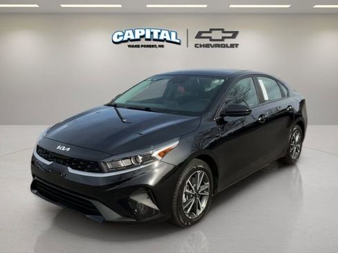 Used 2024 Kia Forte LXS image 1