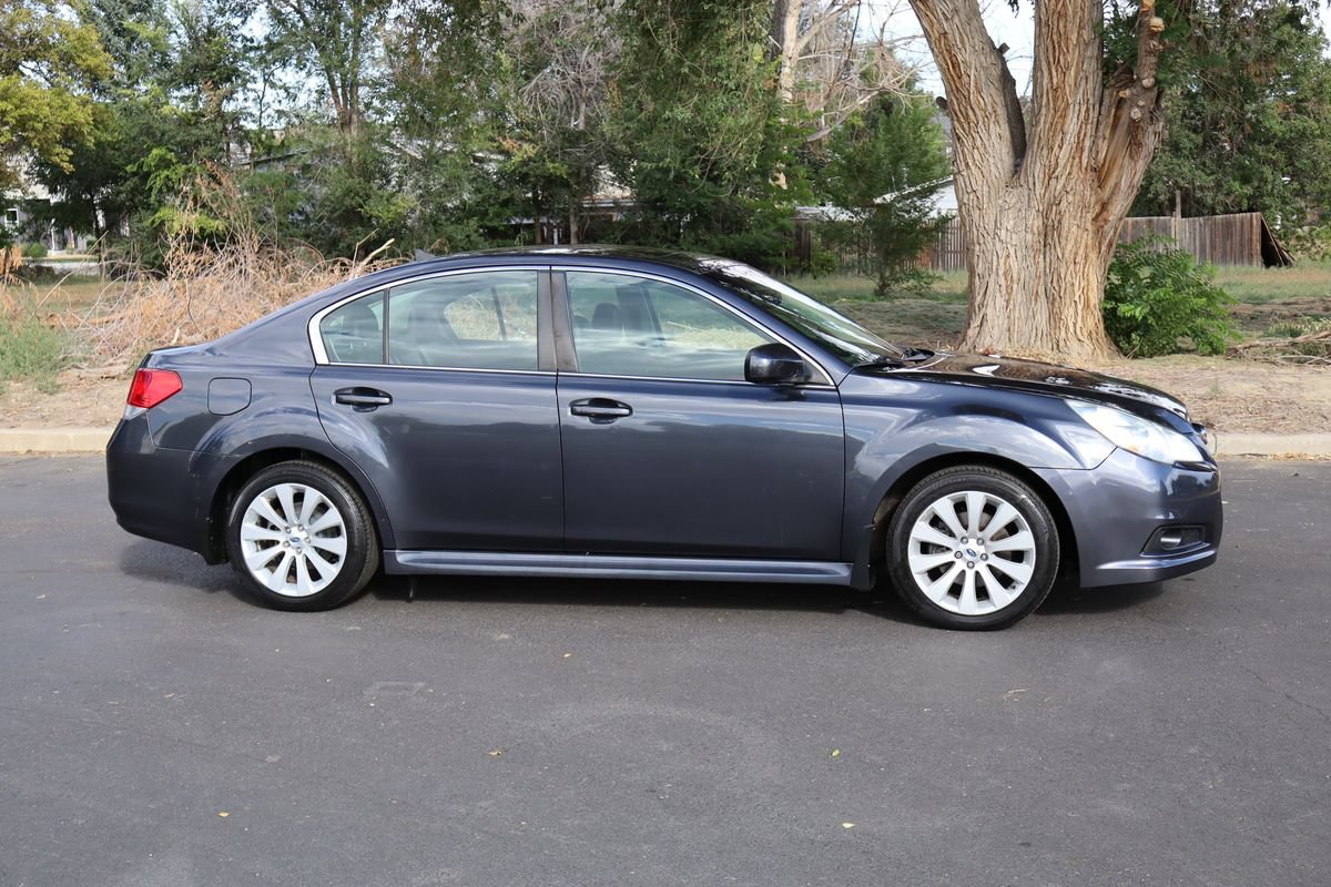 Used 2012 Subaru Legacy 2.5i Limited AWD/4WD image 3