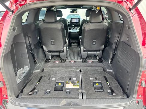 Used 2021 Toyota Sienna XSE w/ XSE Plus Package FWD image 23