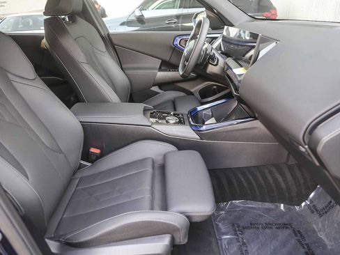 Used 2025 BMW X3 xDrive30i w/ Convenience Package image 13