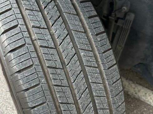 Used 2019 GMC Acadia SLE image 20