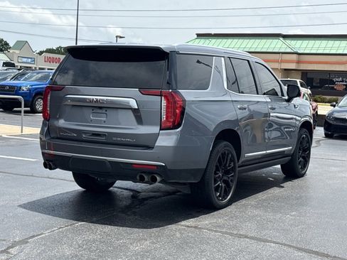 Used 2022 GMC Yukon Denali AWD/4WD image 3