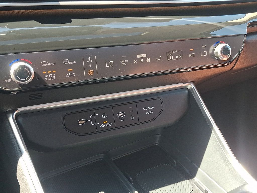 Used 2026 Kia Carnival SX Prestige FWD image 30