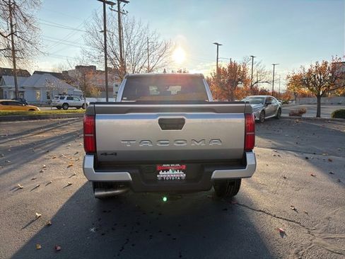New 2025 Toyota Tacoma TRD Sport image 4
