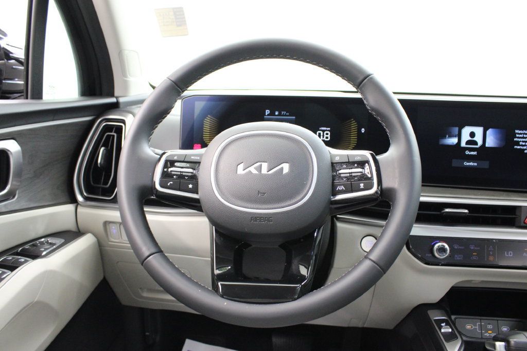 Used 2025 Kia Sorento X-Line EX AWD/4WD image 24