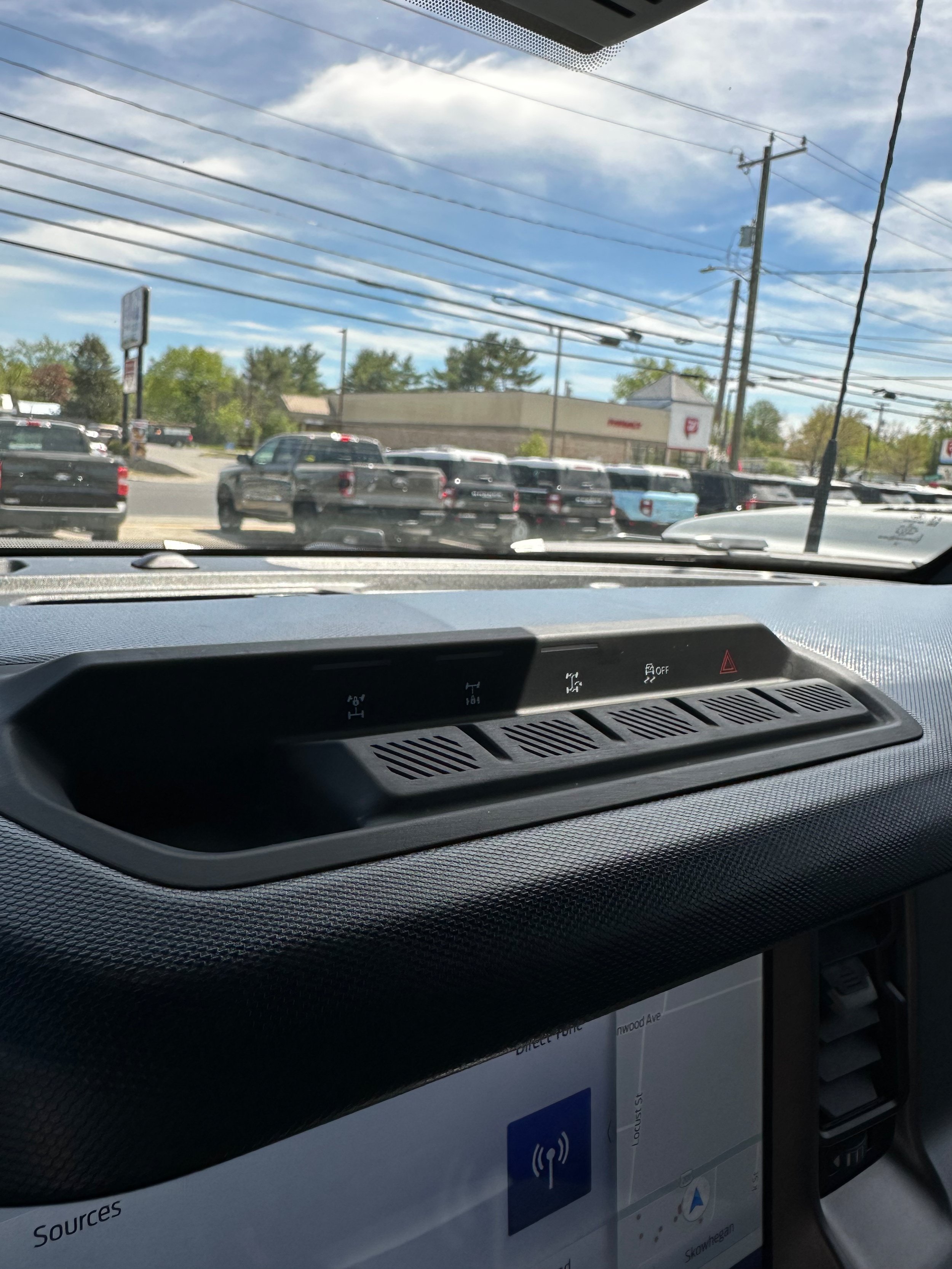 Used 2023 Ford Bronco Outer Banks w/ Sasquatch Package AWD/4WD image 16