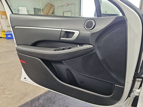Used 2025 Hyundai Sonata SEL FWD image 25