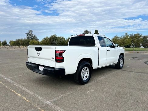 Used 2024 Nissan Frontier S w/ S Utility Package image 5