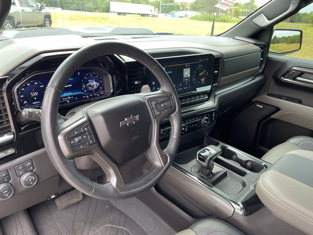 Used 2024 Chevrolet Silverado 1500 ZR2 w/ Technology Package AWD/4WD image 32