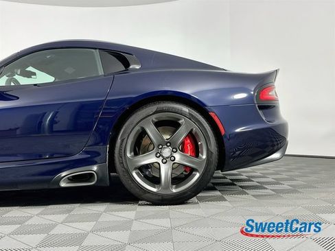 Used 2016 Dodge Viper GTS RWD image 41