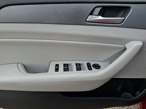 Used 2018 Hyundai Sonata SEL FWD image 12
