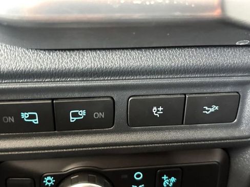 Used 2022 Ford F150 Lariat w/ Equipment Group 502A High AWD/4WD image 33