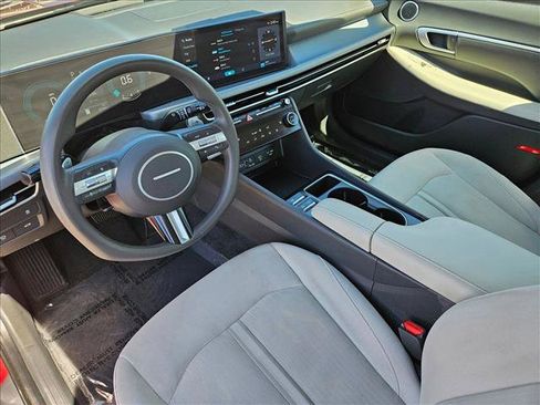 Used 2025 Hyundai Sonata SEL FWD image 12
